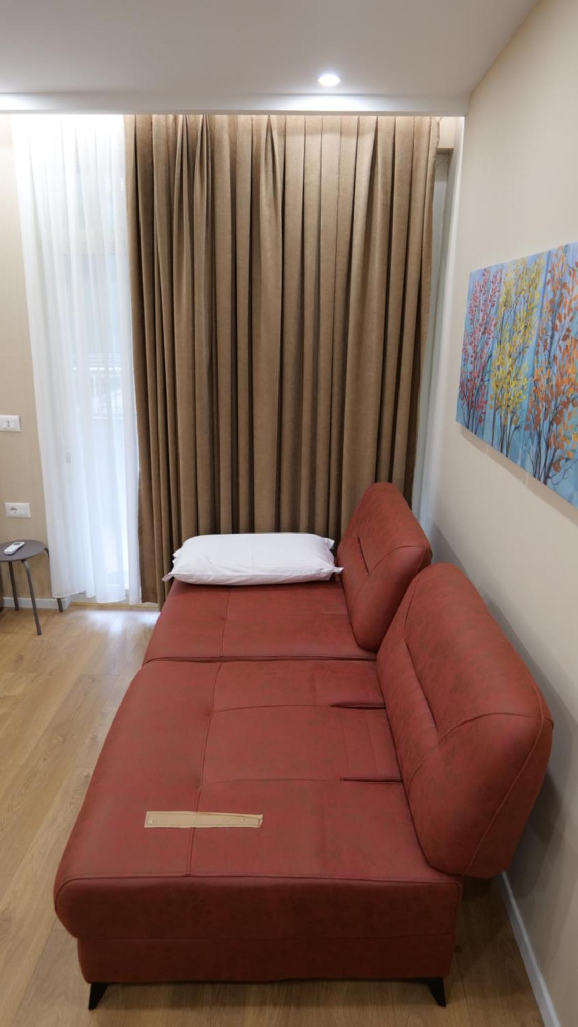 Kristi Apartments 03 티라나 외부 사진