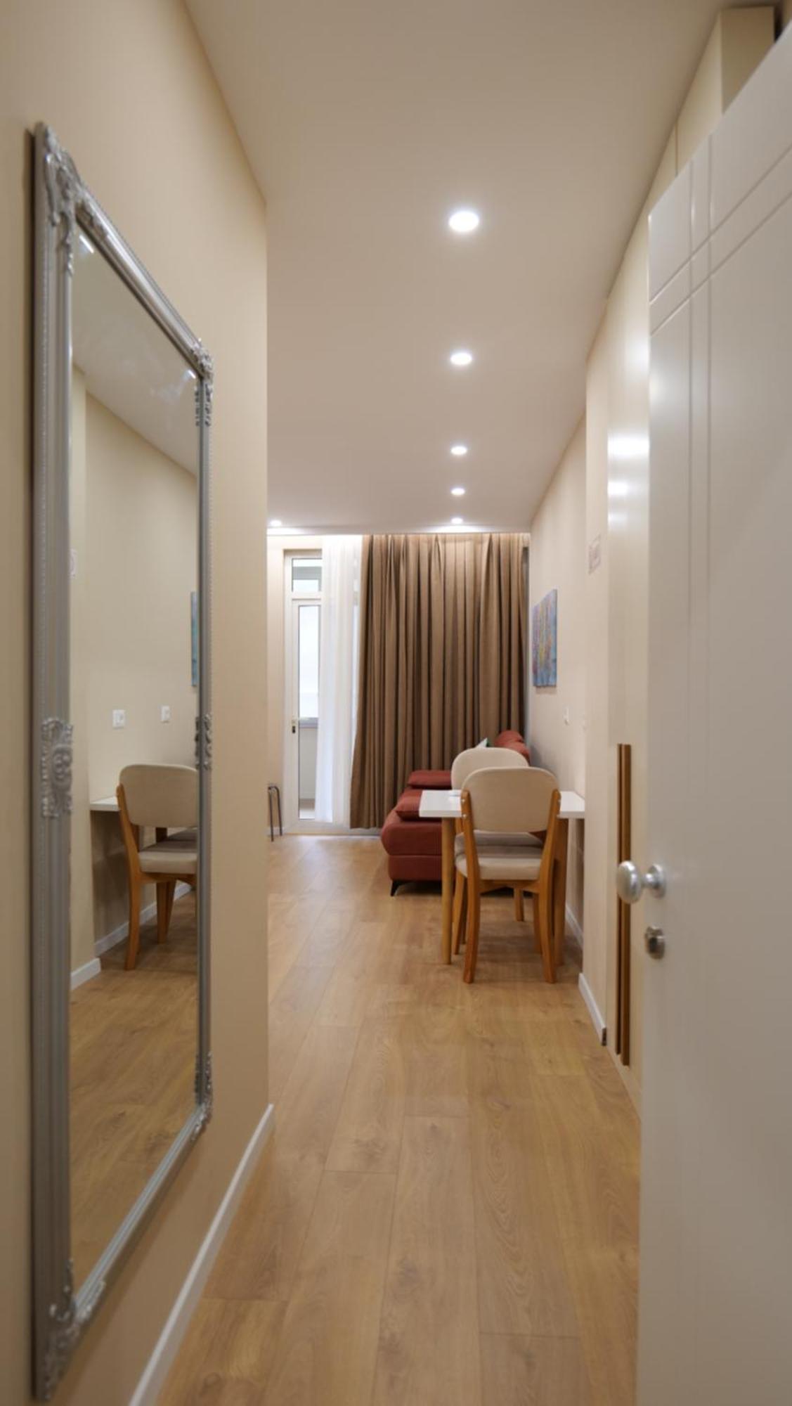 Kristi Apartments 03 티라나 외부 사진